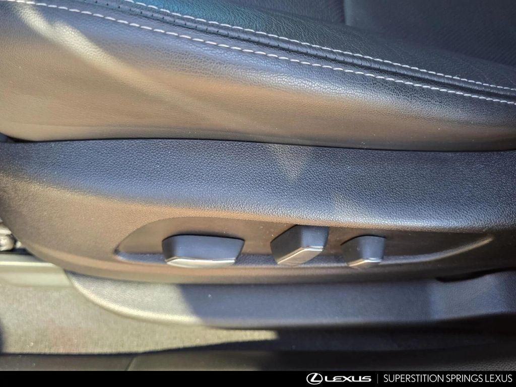 used 2021 Cadillac XT5 car, priced at $30,543