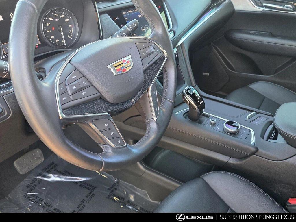 used 2021 Cadillac XT5 car, priced at $30,543