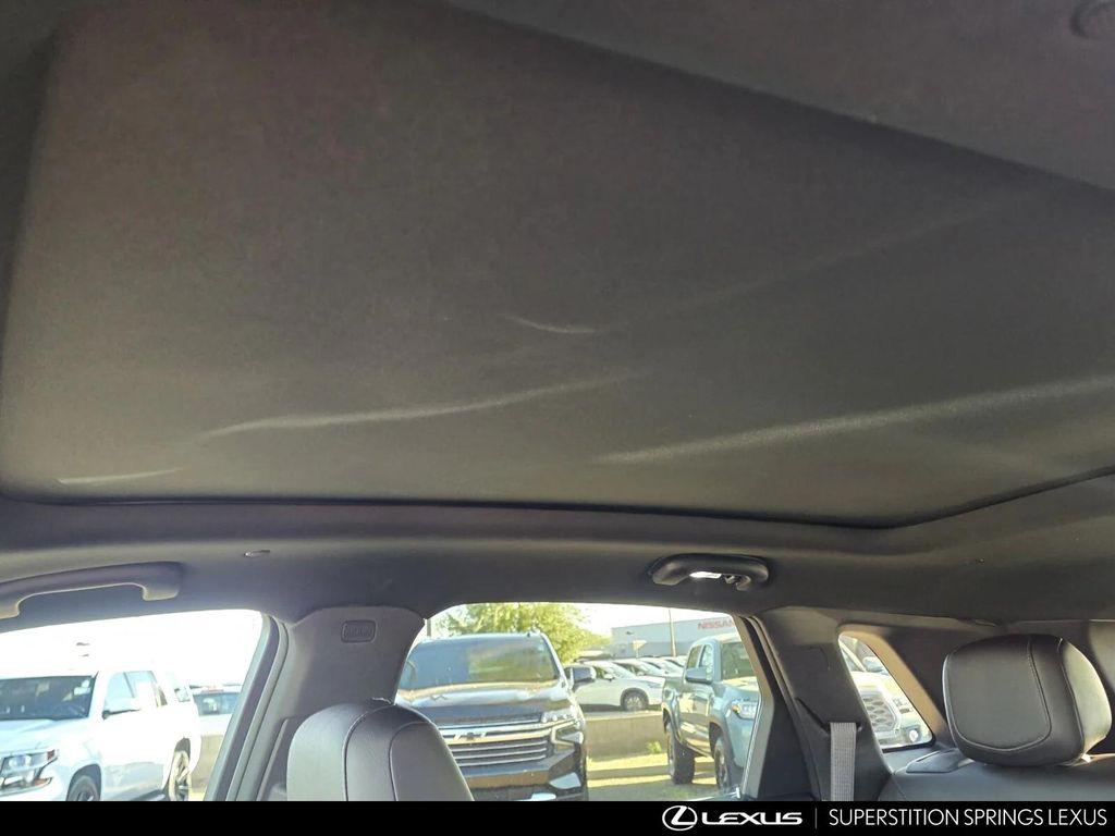 used 2021 Cadillac XT5 car, priced at $30,543