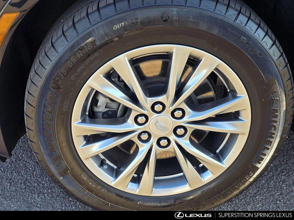 used 2021 Cadillac XT5 car, priced at $30,543