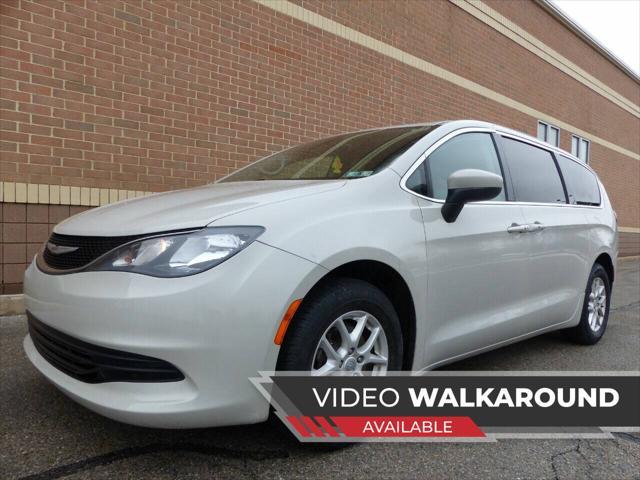 used 2017 Chrysler Pacifica car, priced at $13,995