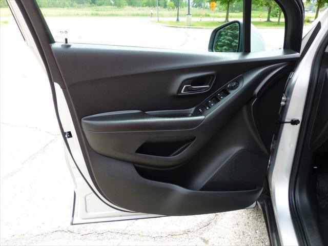 used 2022 Chevrolet Trax car, priced at $13,495
