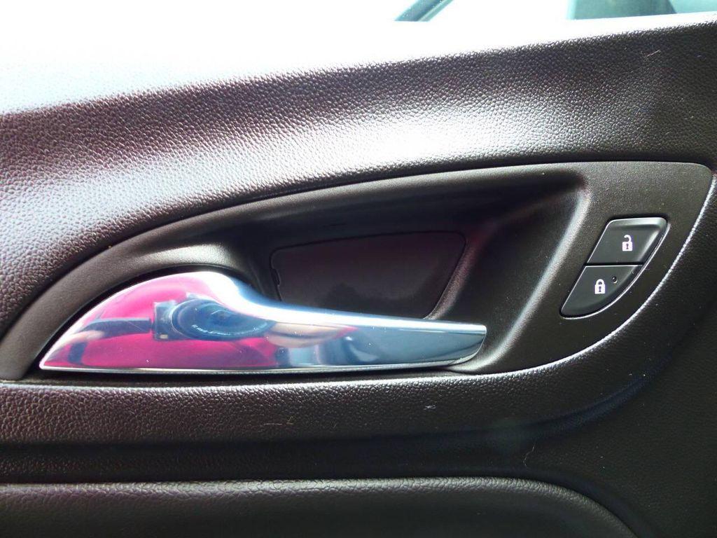 used 2024 Chevrolet Equinox car, priced at $18,995