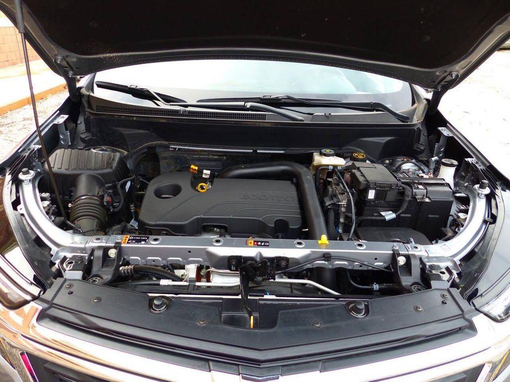 used 2024 Chevrolet Equinox car, priced at $18,995