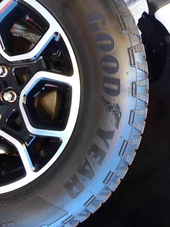 used 2021 Ford F-150 car, priced at $27,995