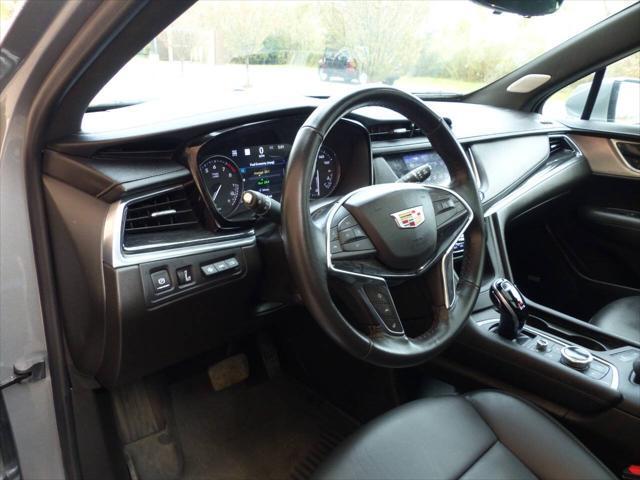 used 2023 Cadillac XT5 car, priced at $31,995