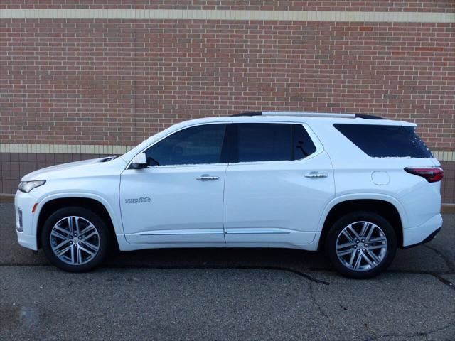 used 2024 Chevrolet Traverse car, priced at $34,995