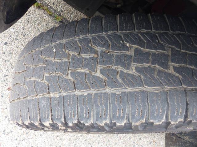 used 2019 Jeep Cherokee car, priced at $12,995