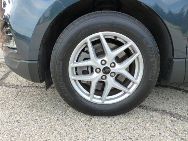 used 2024 Ford Edge car, priced at $21,995