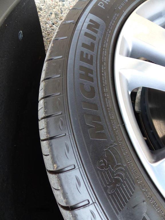 used 2024 Cadillac XT5 car, priced at $29,995