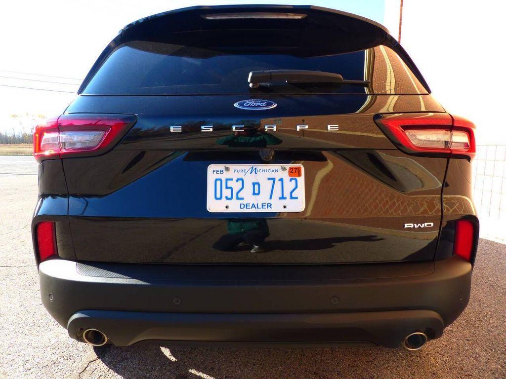 used 2025 Ford Escape car, priced at $25,995