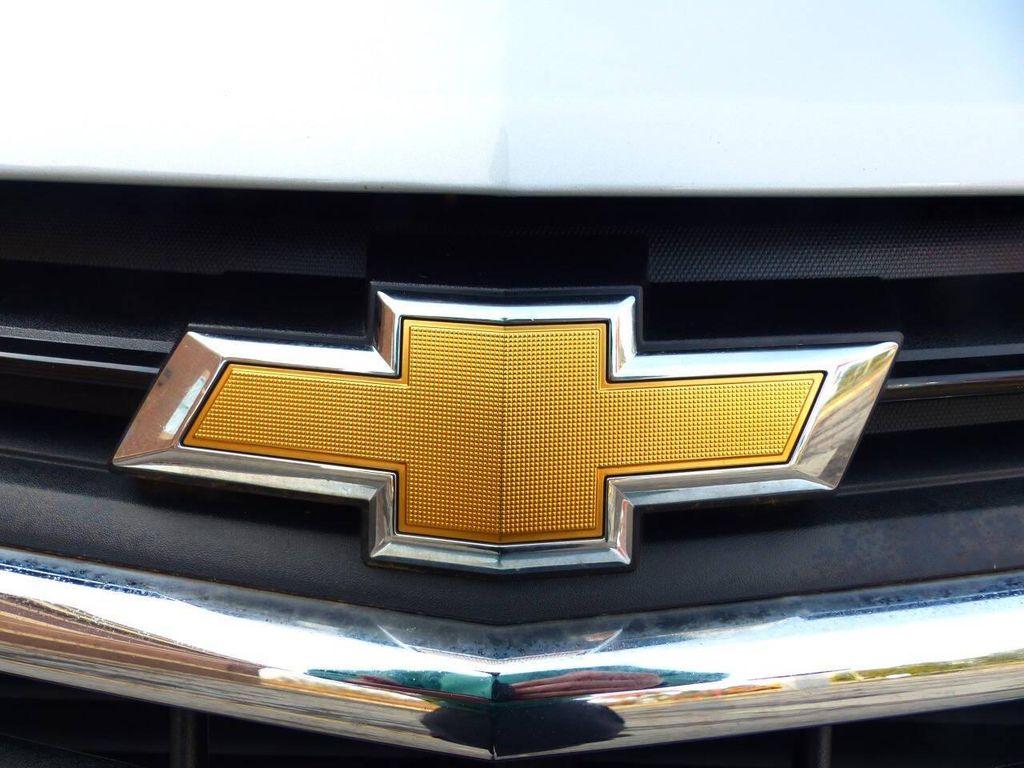 used 2020 Chevrolet Equinox car, priced at $13,995