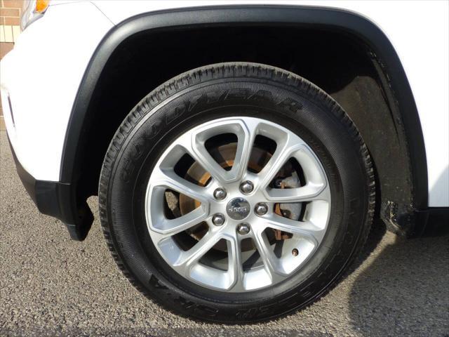 used 2015 Jeep Grand Cherokee car, priced at $13,995