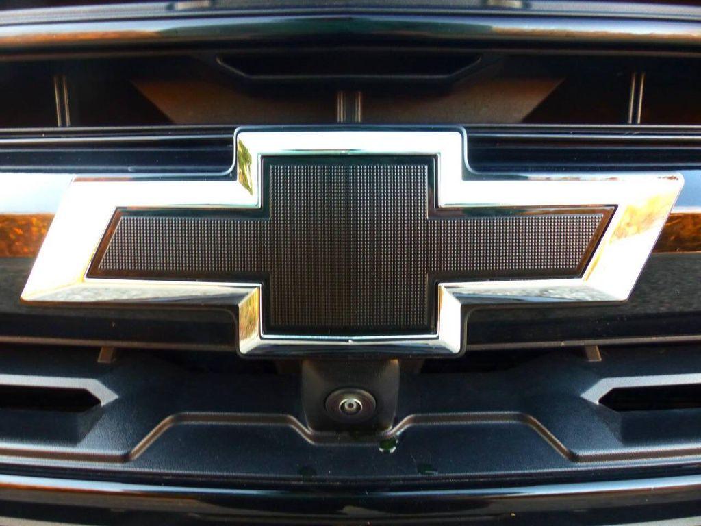 used 2024 Chevrolet Traverse car, priced at $31,995