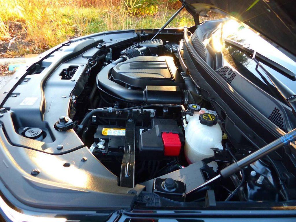 used 2024 Chevrolet Traverse car, priced at $31,995