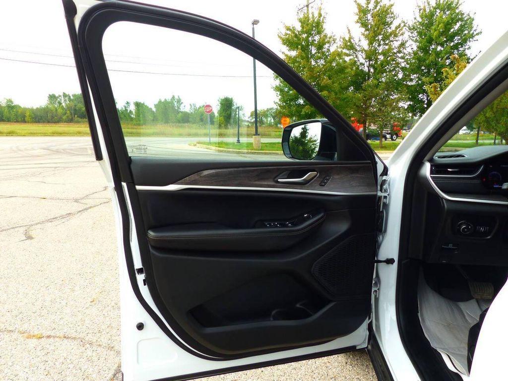 used 2023 Jeep Grand Cherokee L car, priced at $26,995