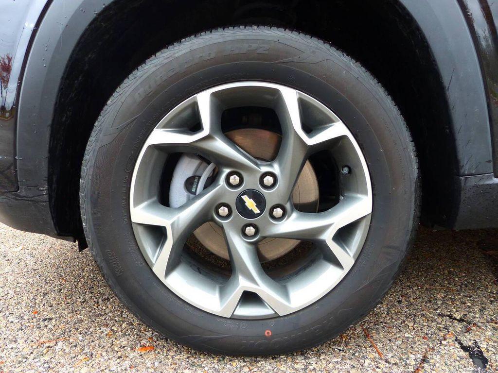 used 2025 Chevrolet Trax car, priced at $17,995