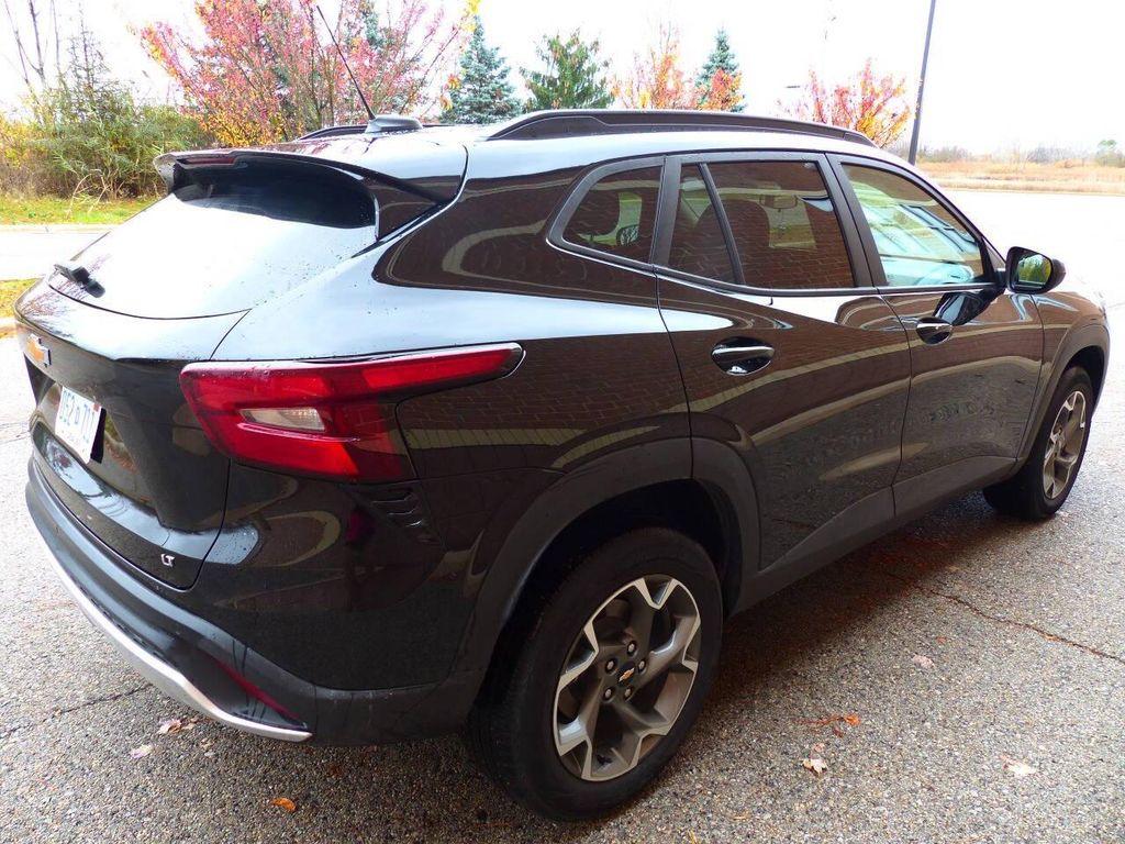 used 2025 Chevrolet Trax car, priced at $17,995