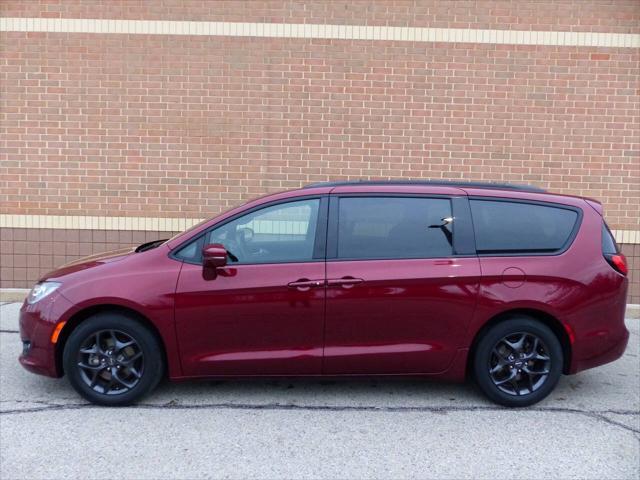 used 2019 Chrysler Pacifica car, priced at $21,995