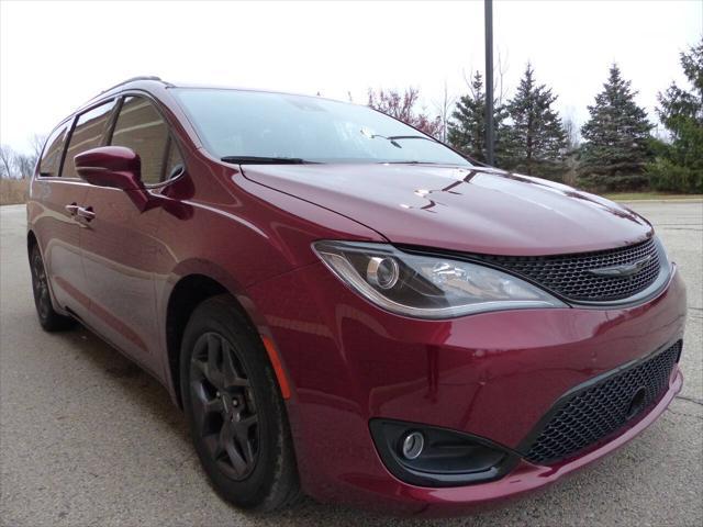 used 2019 Chrysler Pacifica car, priced at $21,995