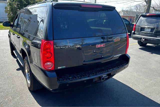 used 2011 GMC Yukon XL car, priced at $10,500