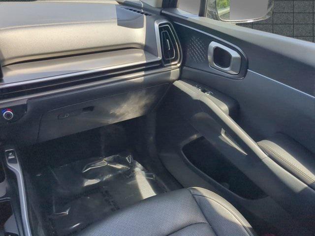 used 2024 Kia Sorento car, priced at $27,300