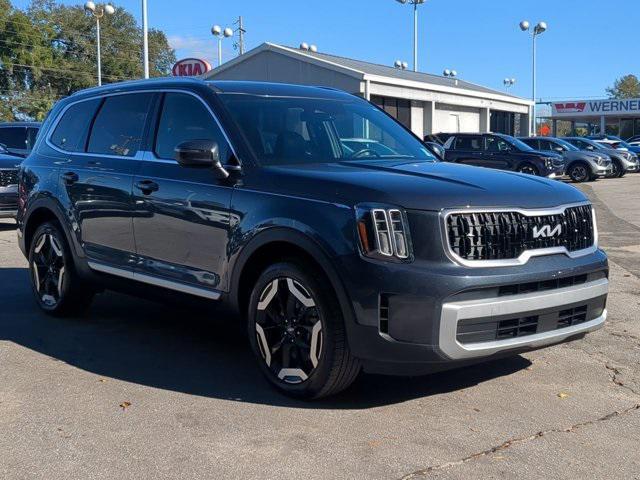 used 2024 Kia Telluride car, priced at $42,100