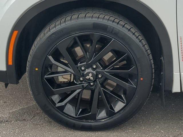 used 2023 Mitsubishi Outlander car, priced at $24,400