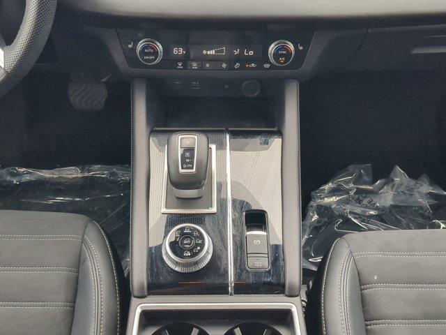 used 2023 Mitsubishi Outlander car, priced at $24,400