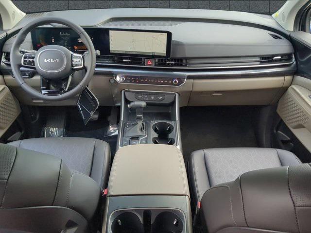 new 2025 Kia Carnival car, priced at $40,160