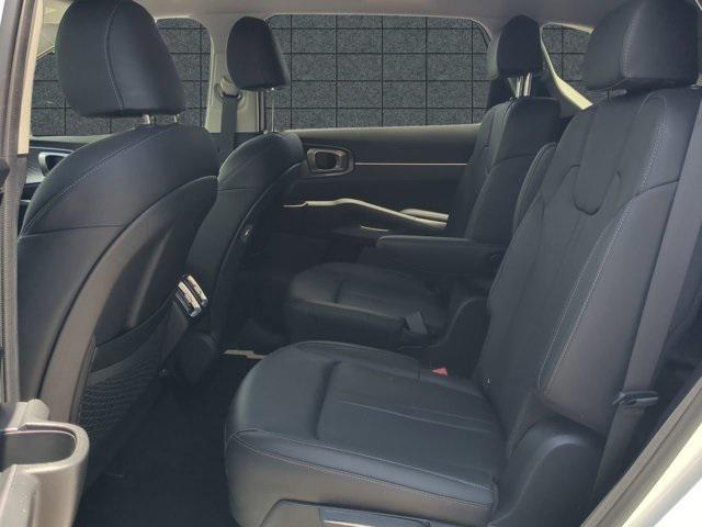 used 2023 Kia Sorento Hybrid car, priced at $30,120