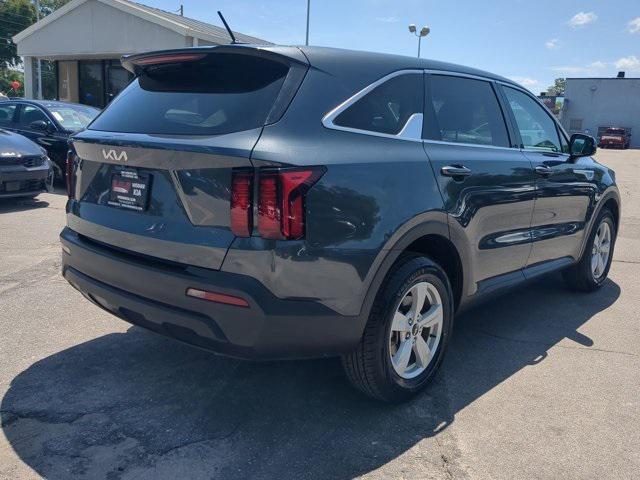 used 2023 Kia Sorento car, priced at $24,345