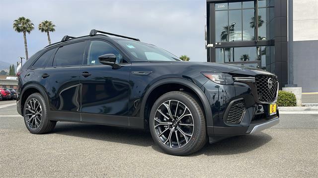 new 2025 Mazda CX-70 PHEV car, priced at $55,941