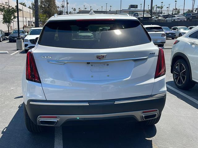 used 2022 Cadillac XT5 car, priced at $31,000