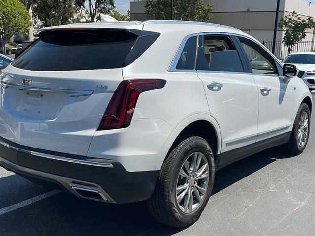 used 2022 Cadillac XT5 car, priced at $31,000