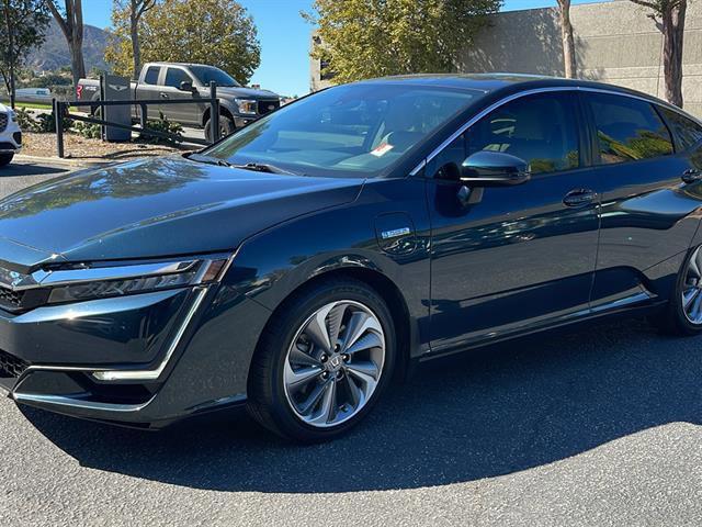 used 2018 Honda Clarity Plug-In Hybrid car, priced at $16,657