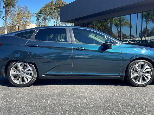 used 2018 Honda Clarity Plug-In Hybrid car, priced at $16,657