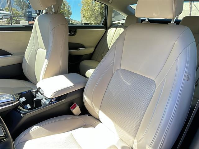 used 2018 Honda Clarity Plug-In Hybrid car, priced at $16,657