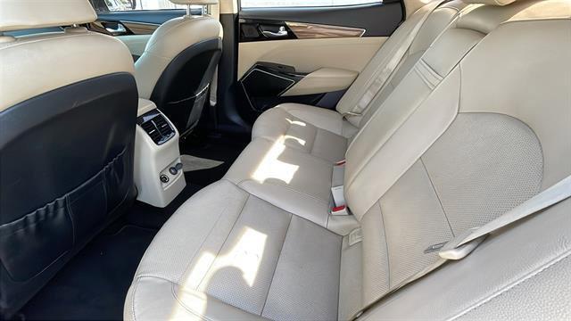 used 2018 Kia Cadenza car, priced at $12,500