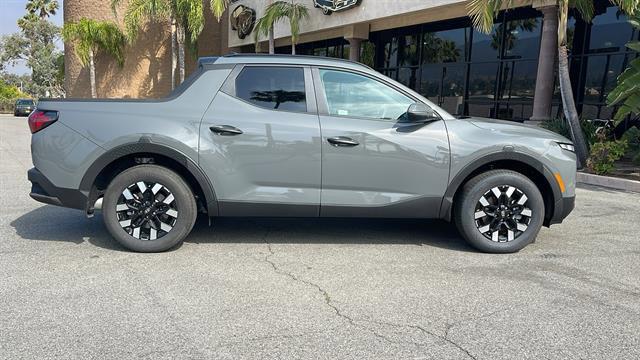 used 2025 Hyundai SANTA CRUZ car, priced at $29,000