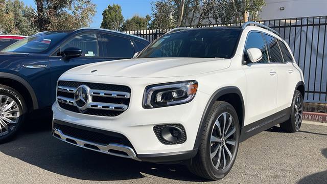 used 2022 Mercedes-Benz GLB 250 car, priced at $27,955