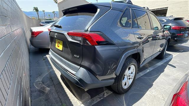 used 2020 Toyota RAV4 car, priced at $21,157