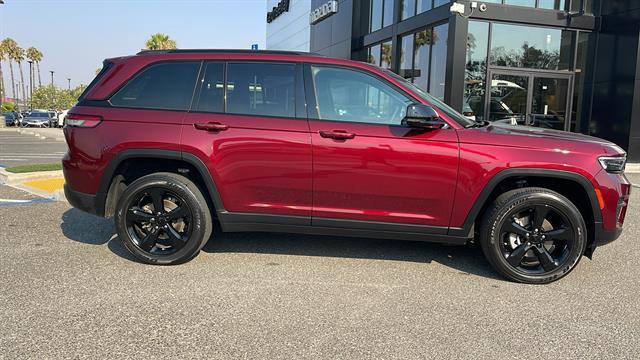 used 2023 Jeep Grand Cherokee car, priced at $29,677