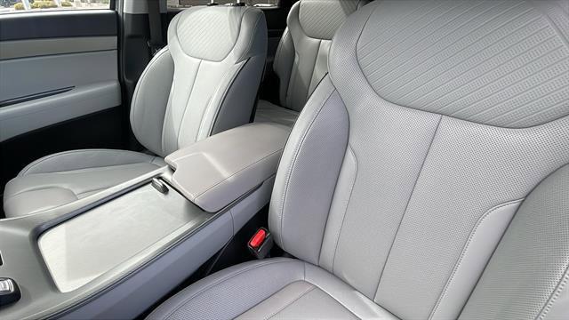 used 2024 Hyundai Palisade car, priced at $34,500