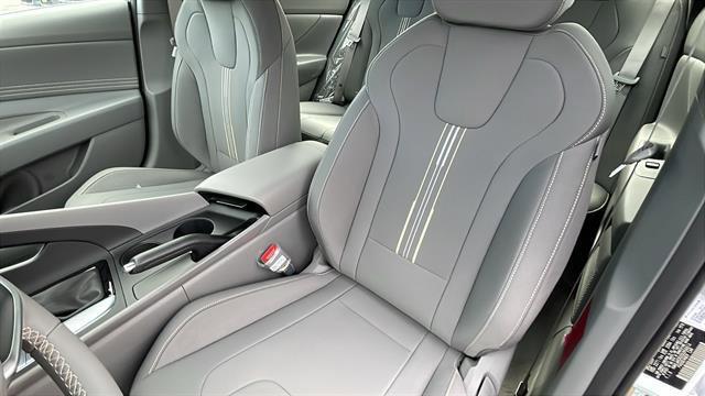 used 2025 Hyundai Elantra car, priced at $20,652