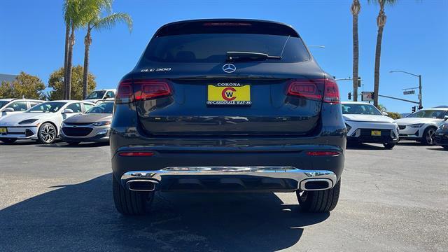 used 2020 Mercedes-Benz GLC 300 car, priced at $23,979