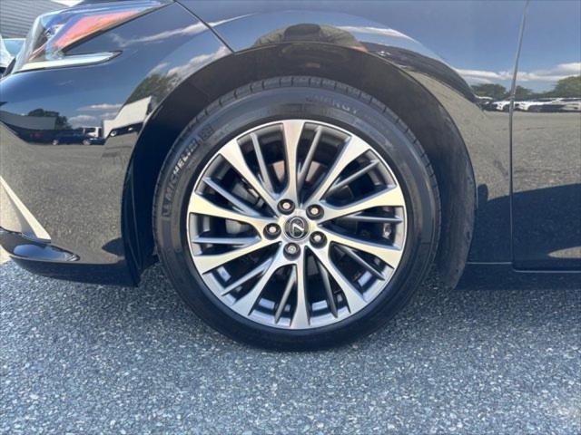 used 2019 Lexus ES 350 car, priced at $35,995