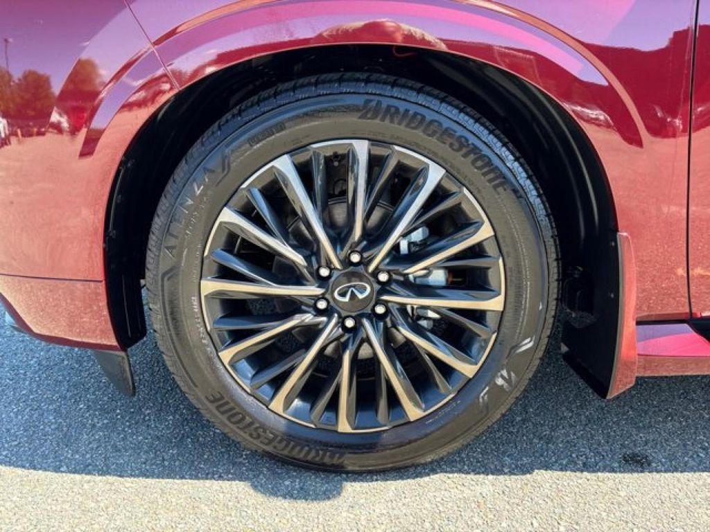 new 2025 INFINITI QX80 car, priced at $100,440