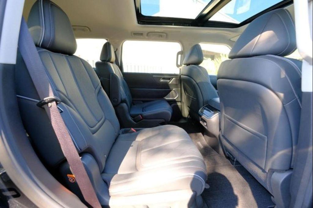 new 2025 INFINITI QX80 car, priced at $89,609