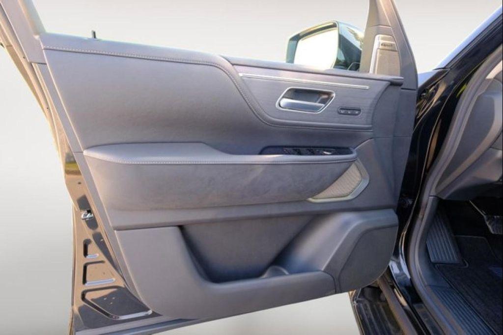 new 2025 INFINITI QX80 car, priced at $89,609